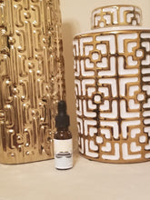 Load image into Gallery viewer, Melanourish Robust Beard Oil

